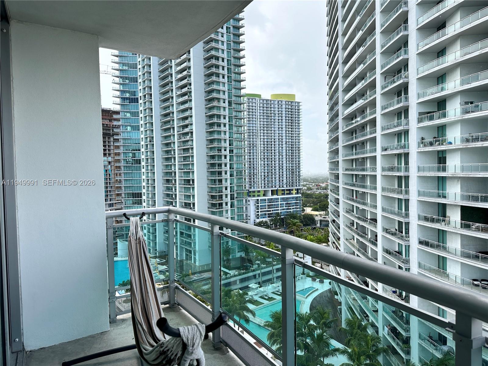 350 S Miami Ave #2215, Miami FL 33130