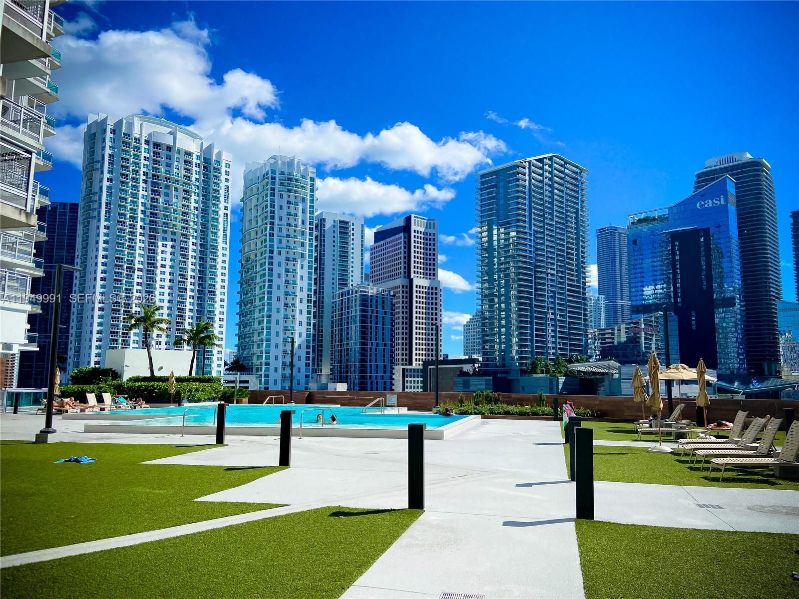 350 S Miami Ave #2215, Miami FL 33130