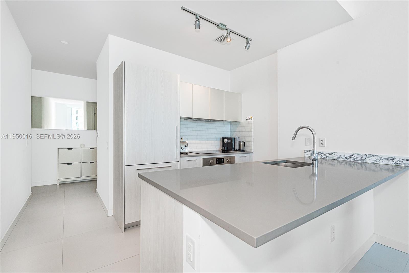 501 NE 31st St #PH4404, Miami FL 33137