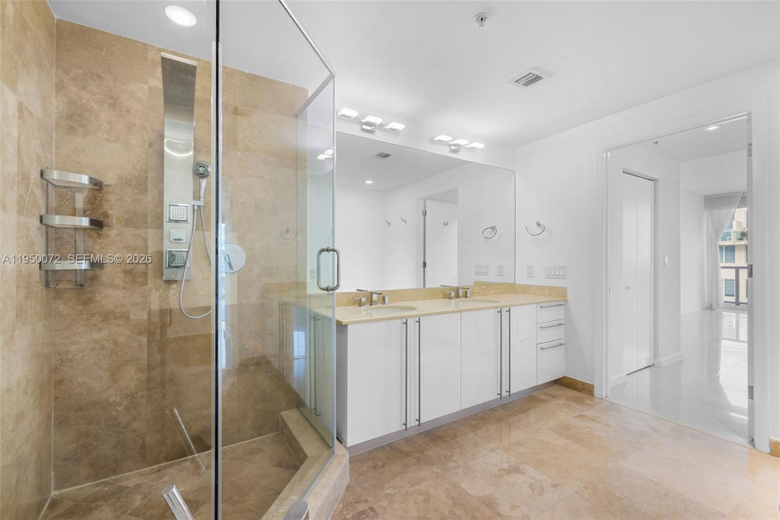3030 NE 188th St #606, Aventura FL 33180