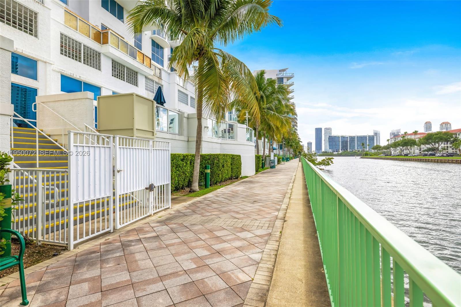 3030 NE 188th St #606, Aventura FL 33180