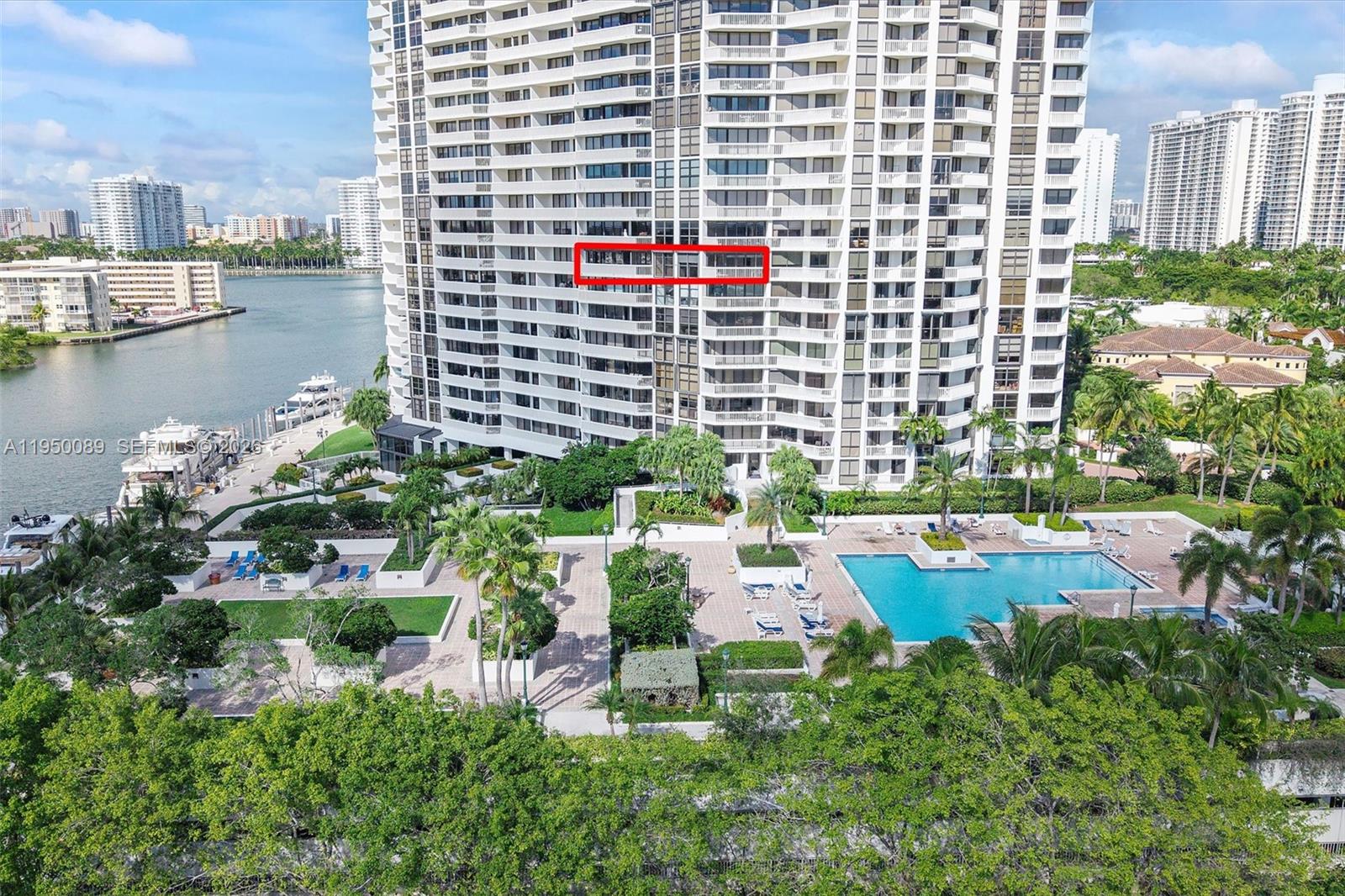 1000 E Island Blvd #803, Aventura FL 33160