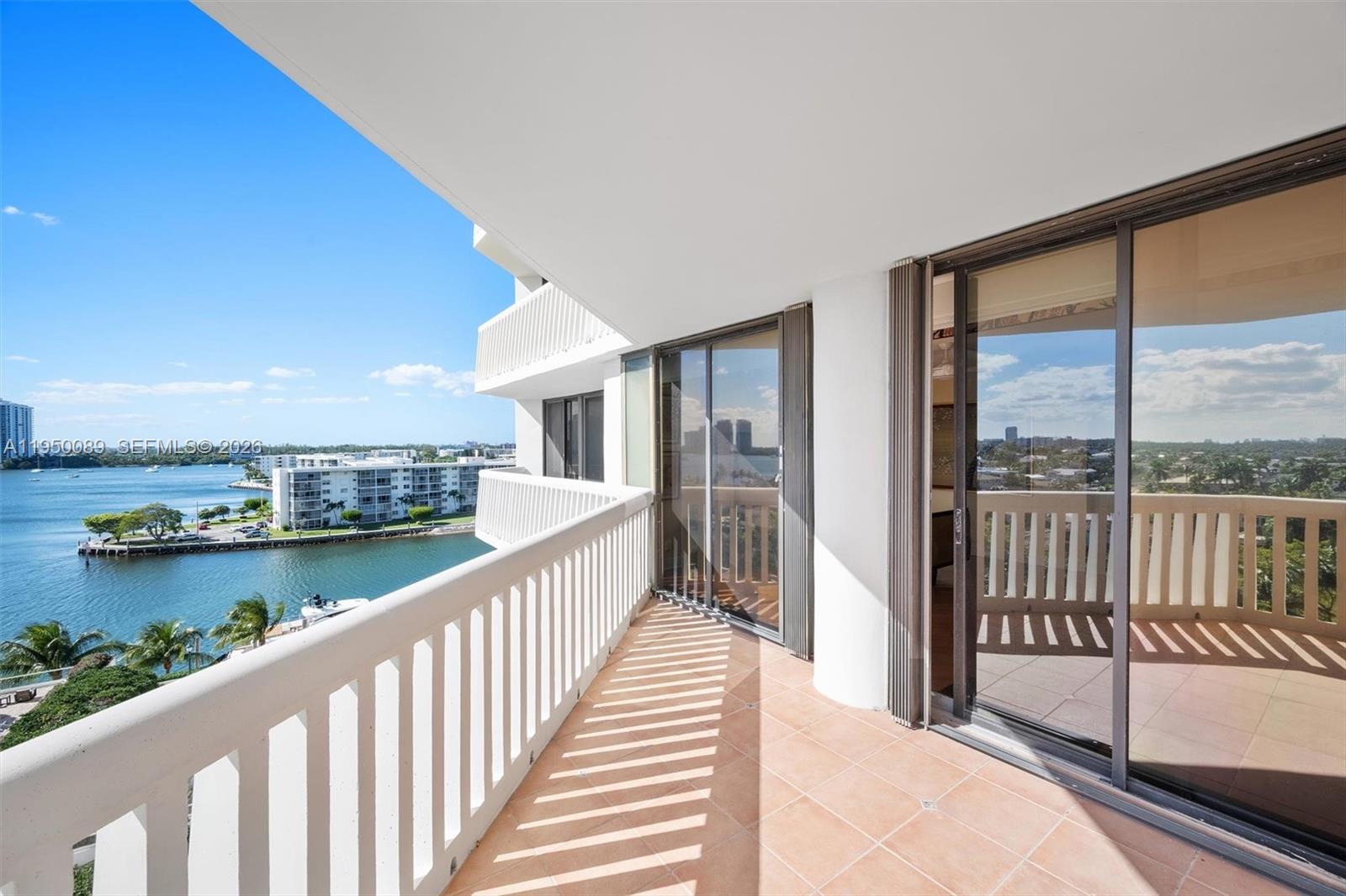 1000 E Island Blvd #803, Aventura FL 33160