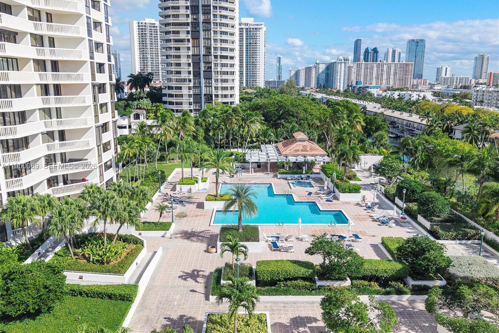 1000 E Island Blvd #803, Aventura FL 33160