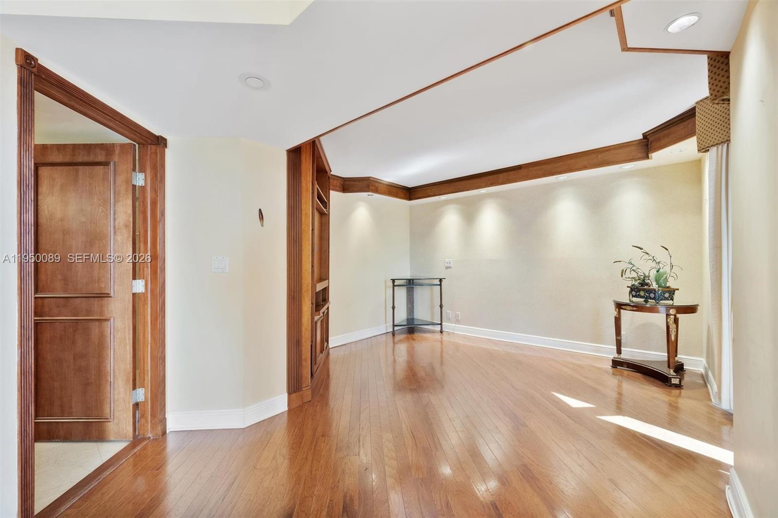 1000 E Island Blvd #803, Aventura FL 33160