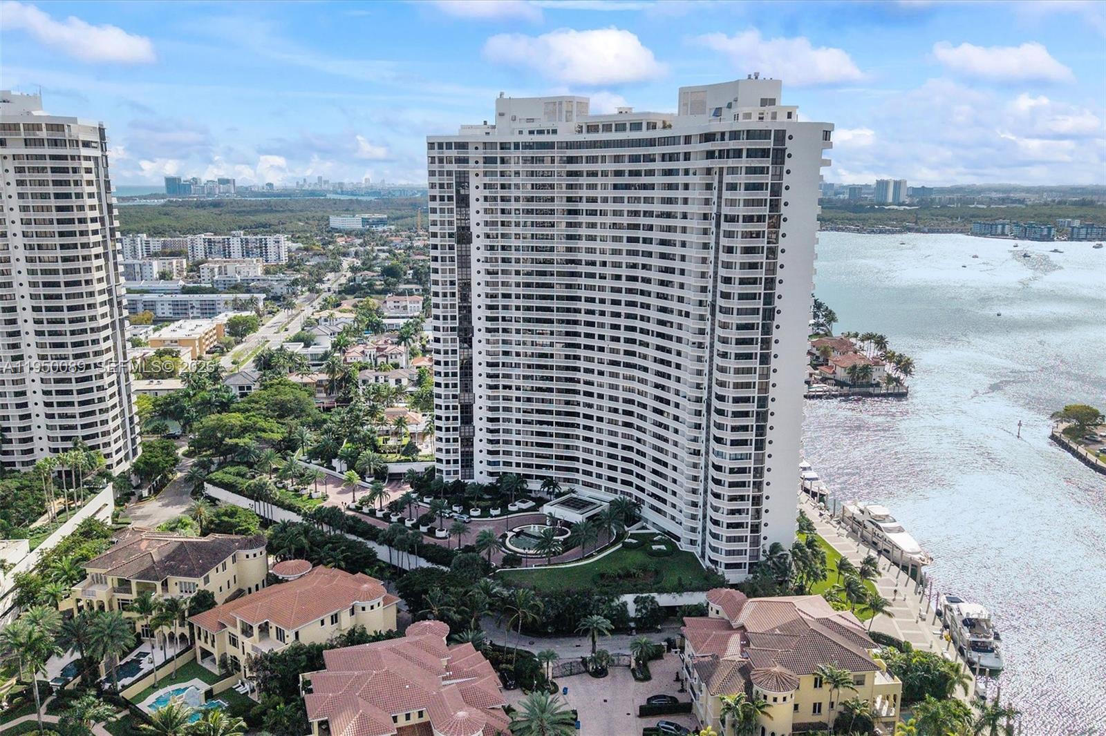 1000 E Island Blvd #803, Aventura FL 33160