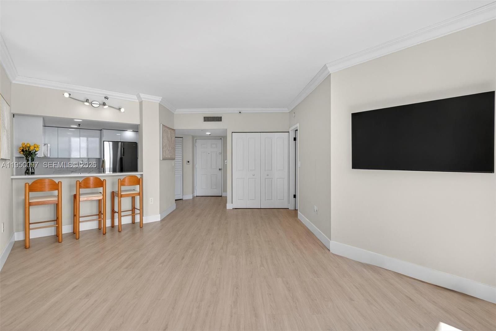 540 Brickell Key Dr #1715, Miami FL 33131