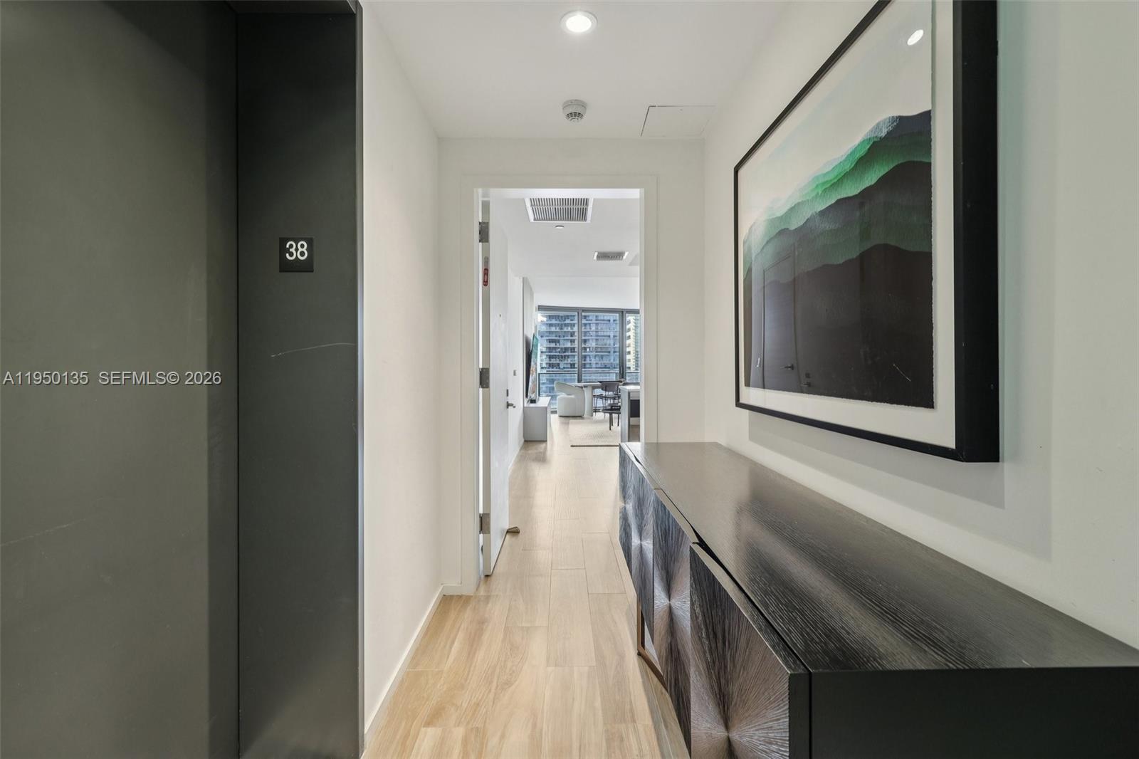 801 S Miami Ave #3802, Miami FL 33130
