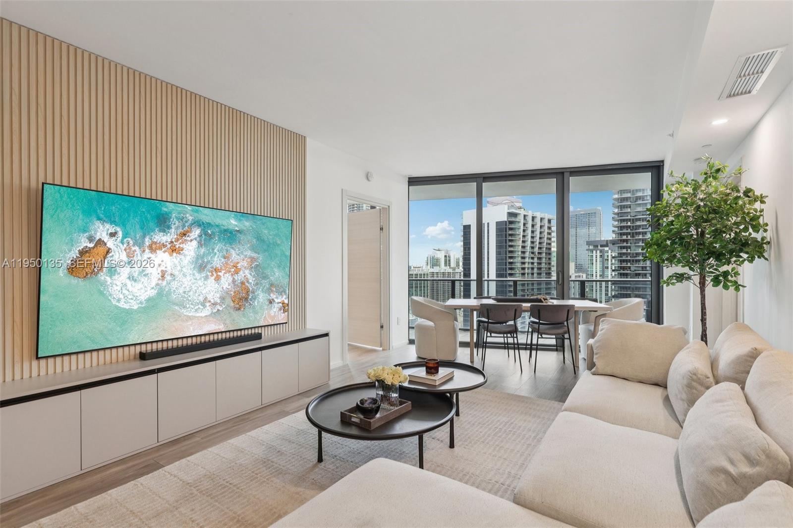 801 S Miami Ave #3802, Miami FL 33130