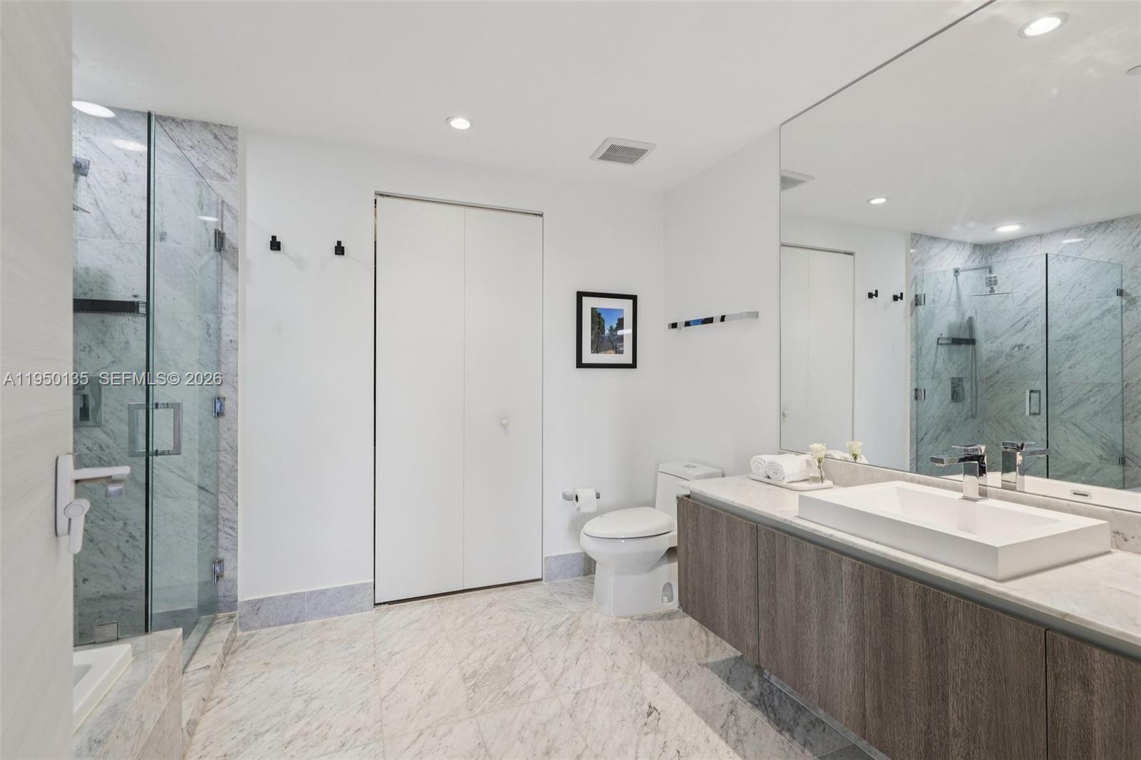 801 S Miami Ave #3802, Miami FL 33130