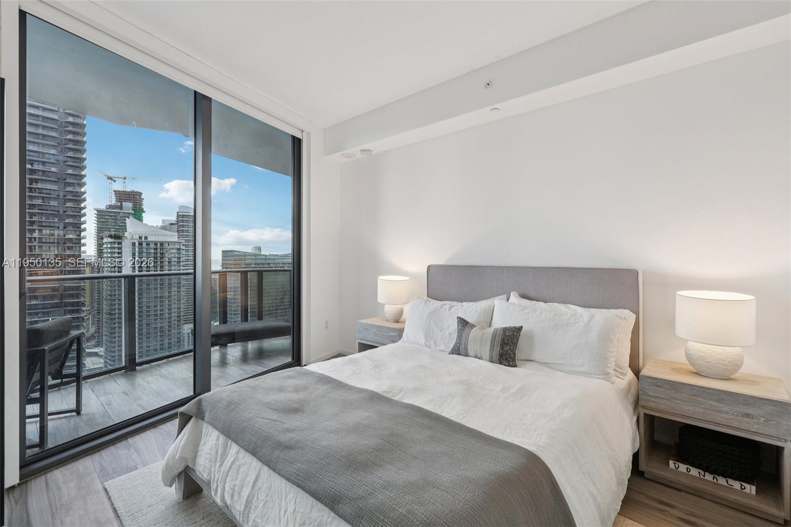 801 S Miami Ave #3802, Miami FL 33130