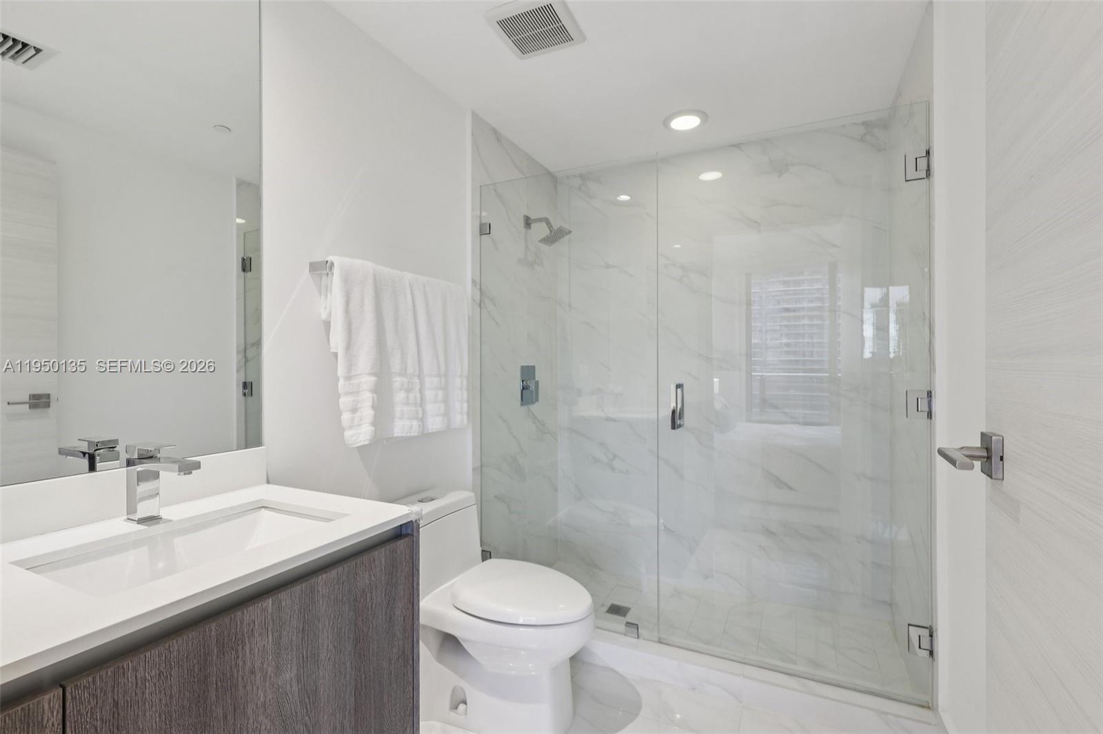 801 S Miami Ave #3802, Miami FL 33130