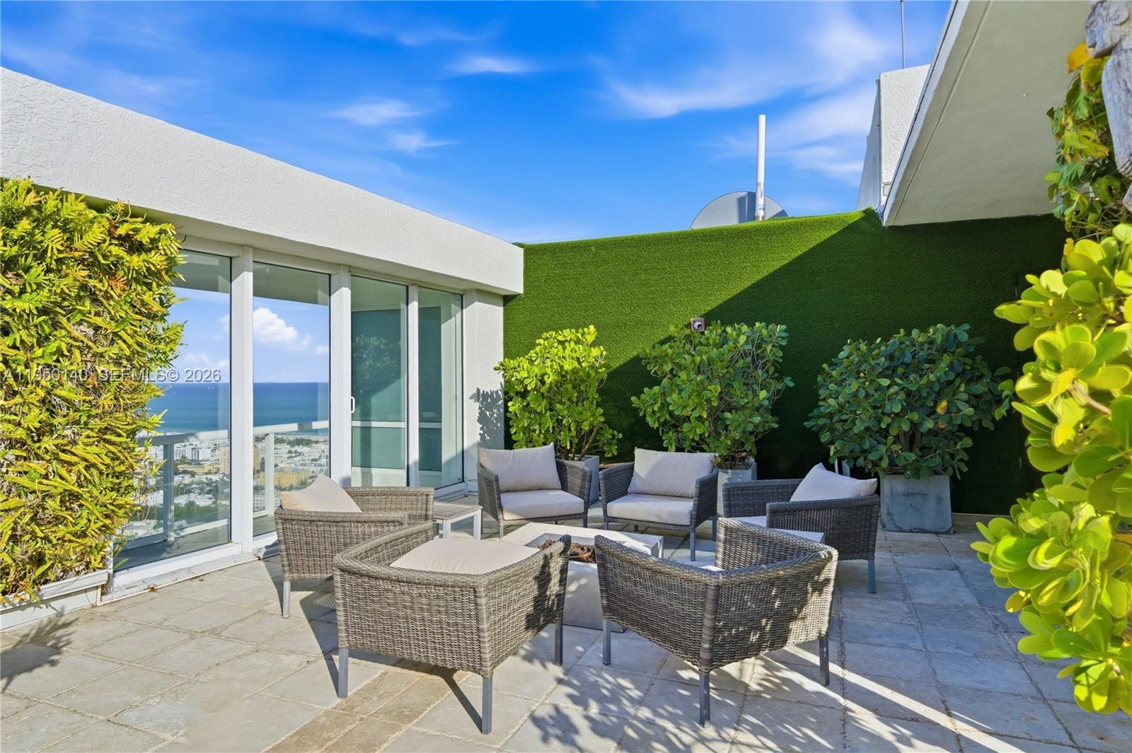 450 Alton Rd #PH1, Miami Beach FL 33139