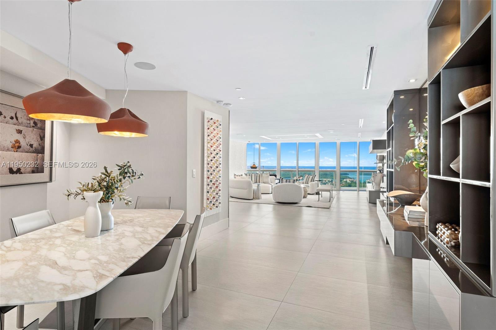 1000 S Pointe Dr #2802, Miami Beach FL 33139