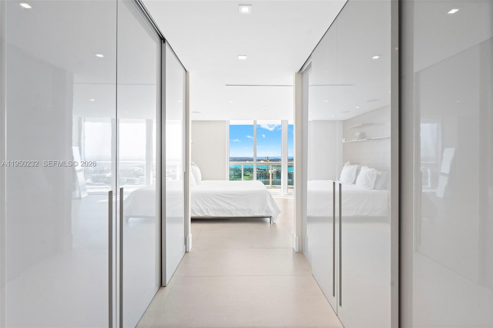 1000 S Pointe Dr #2802, Miami Beach FL 33139