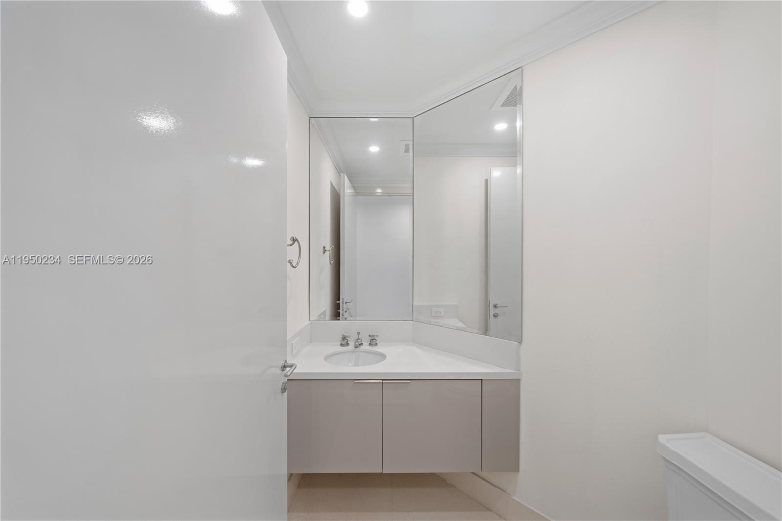 7124 Fisher Island Dr #7124, Miami Beach FL 33109