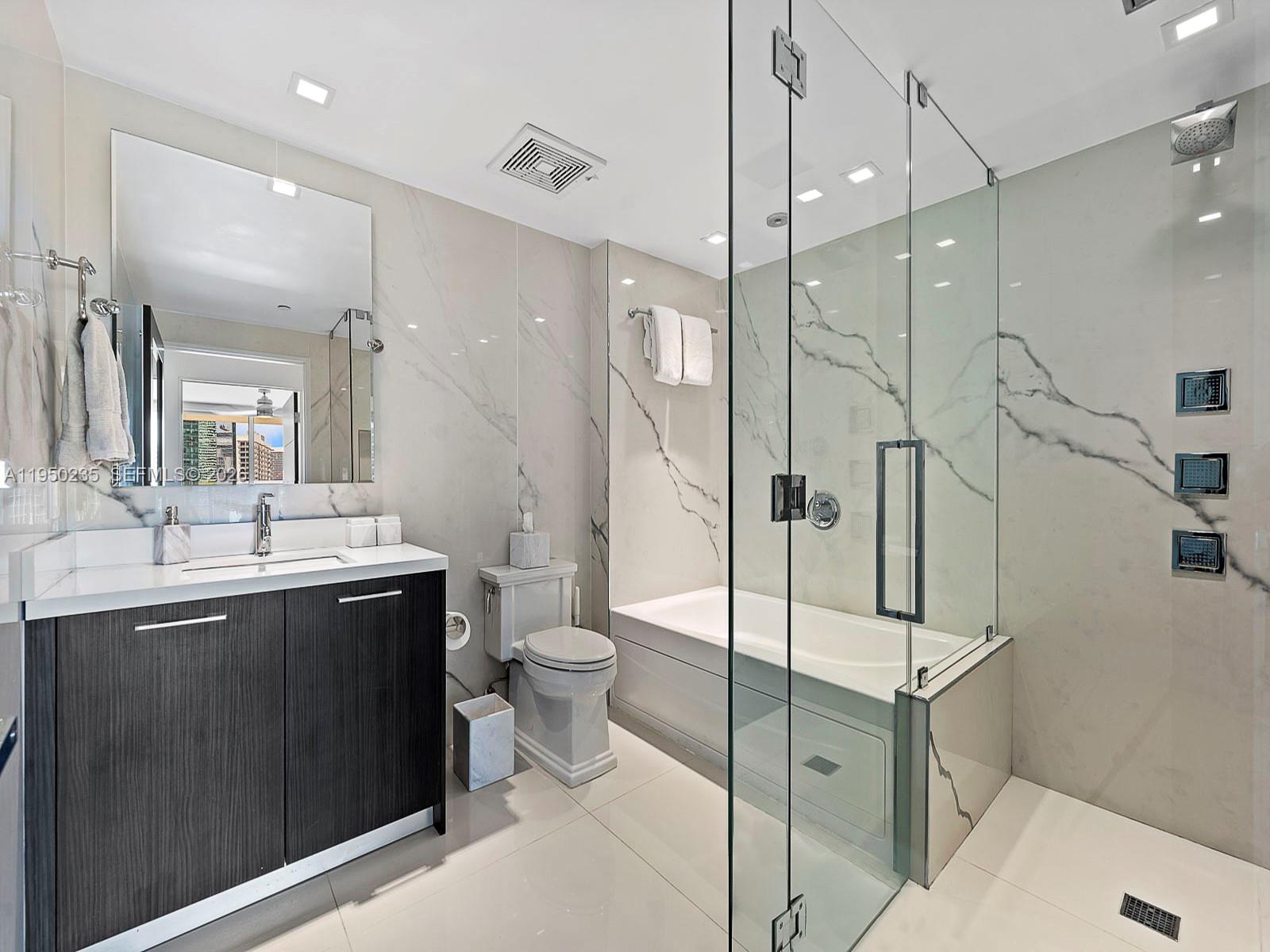 500 Brickell Ave #2203, Miami FL 33131
