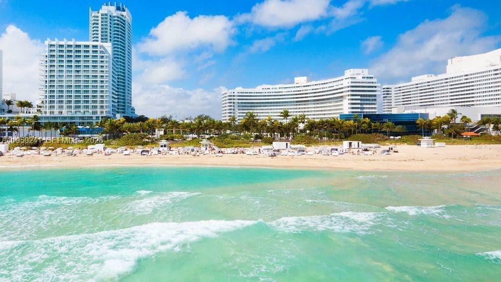 4391 Collins Ave #419, Miami Beach FL 33140