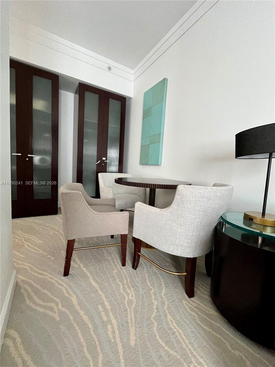 4391 Collins Ave #419, Miami Beach FL 33140