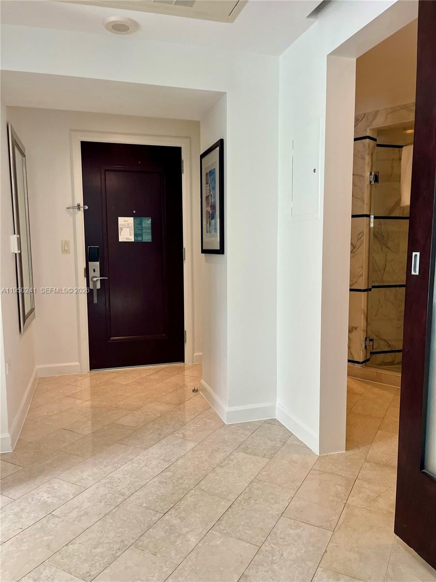 4391 Collins Ave #419, Miami Beach FL 33140