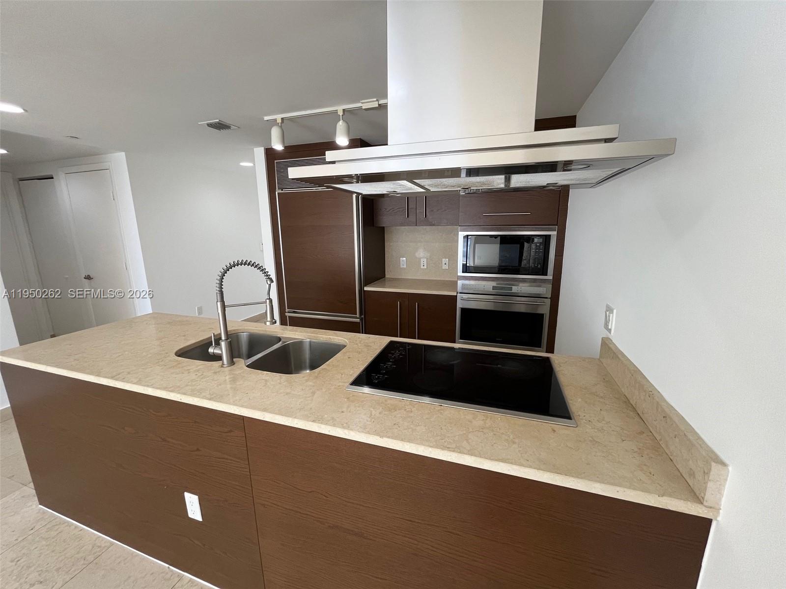 495 Brickell Ave #1207, Miami FL 33131