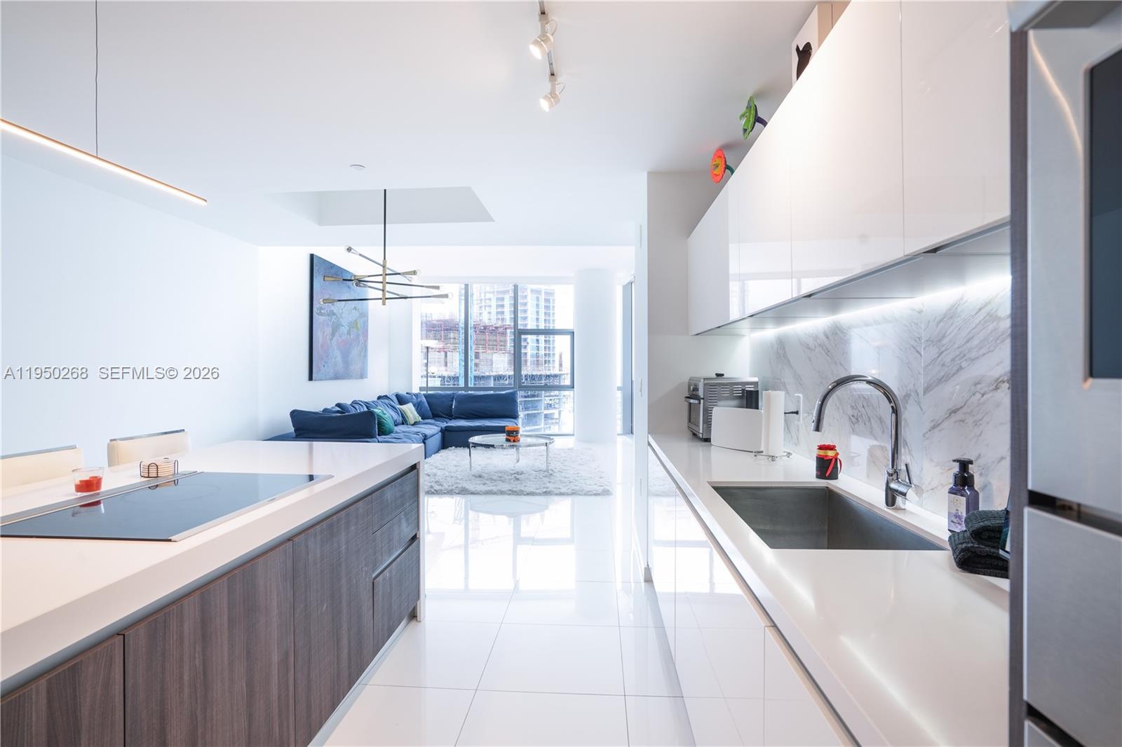 851 NE 1st Ave #2101, Miami FL 33132