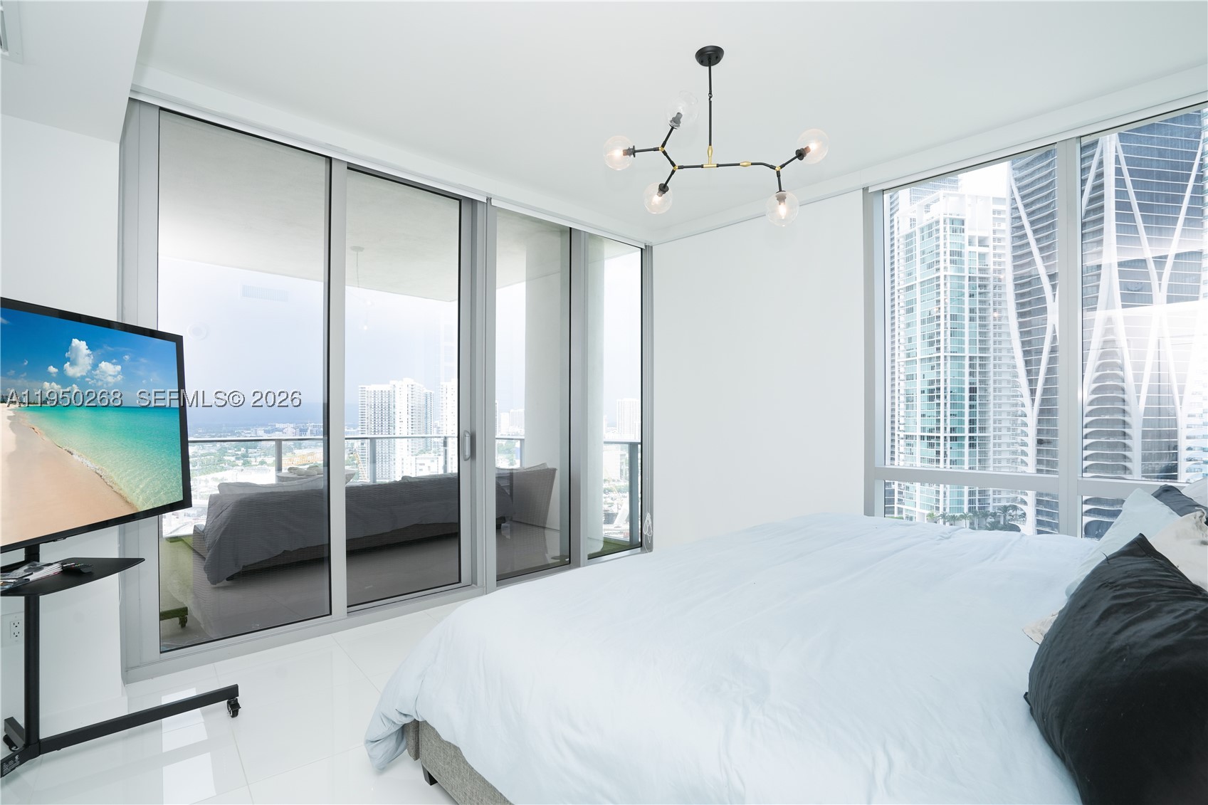 851 NE 1st Ave #2101, Miami FL 33132