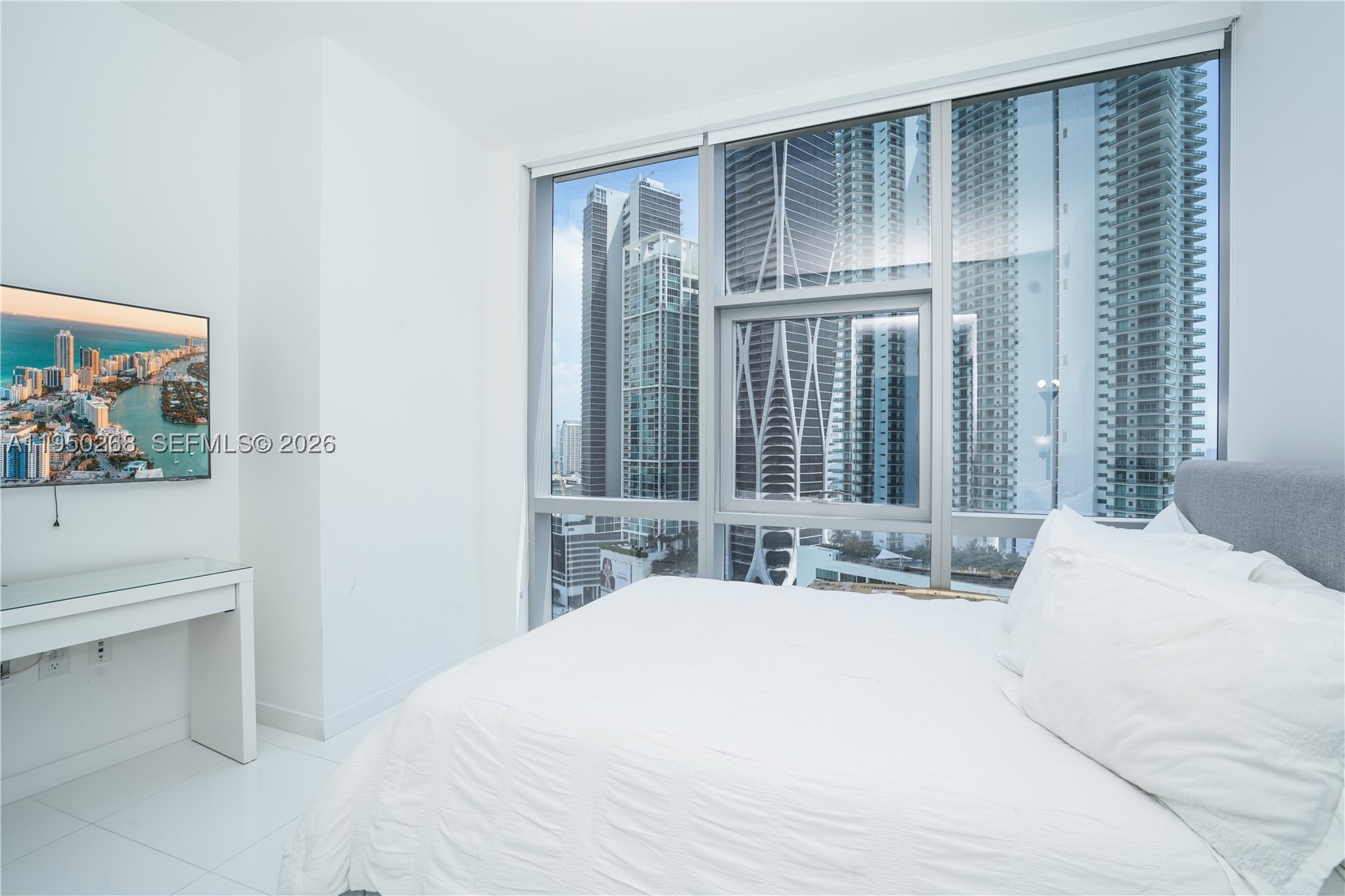 851 NE 1st Ave #2101, Miami FL 33132