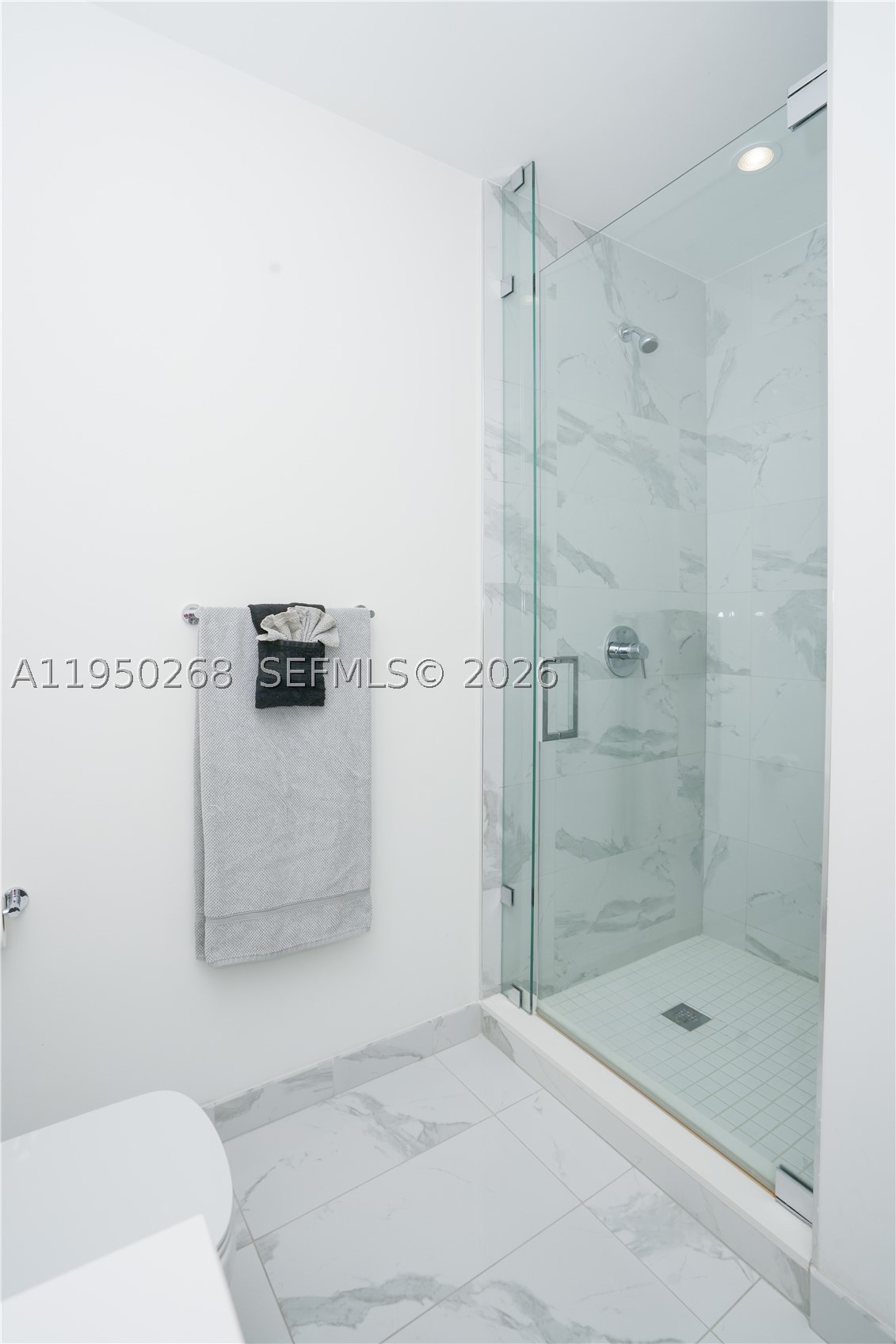 851 NE 1st Ave #2101, Miami FL 33132