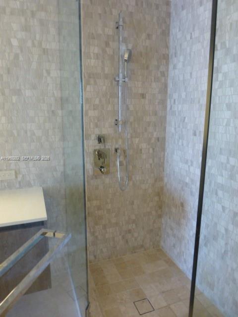 88 SW 7th St #2203, Miami FL 33130