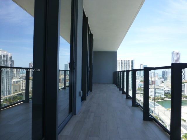 88 SW 7th St #2203, Miami FL 33130