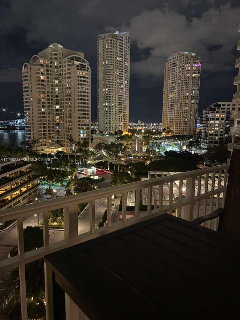 701 Brickell Key Blvd #1105, Miami FL 33131