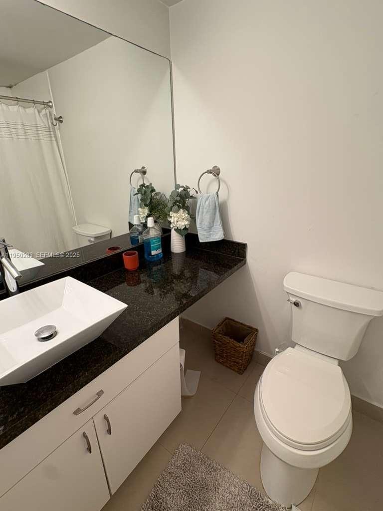 701 Brickell Key Blvd #1105, Miami FL 33131