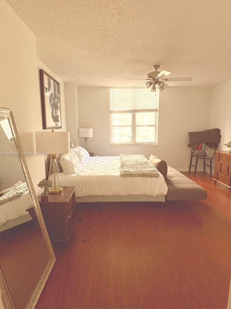 701 Brickell Key Blvd #1105, Miami FL 33131
