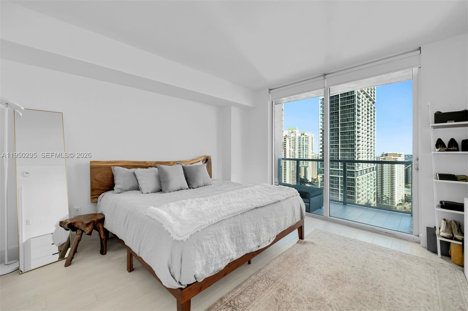500 Brickell Ave #2800, Miami FL 33131