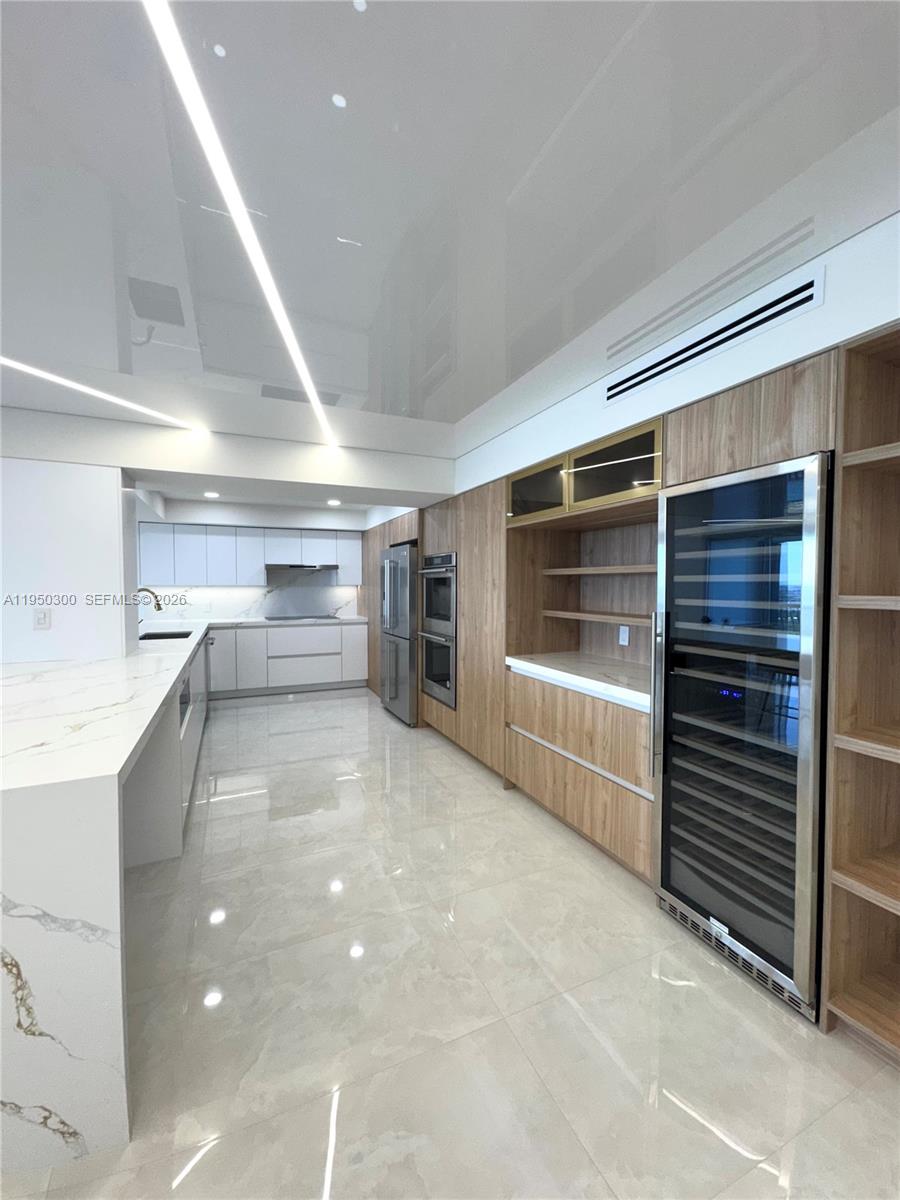 2200 S Ocean Ln #2204, Fort Lauderdale FL 33316