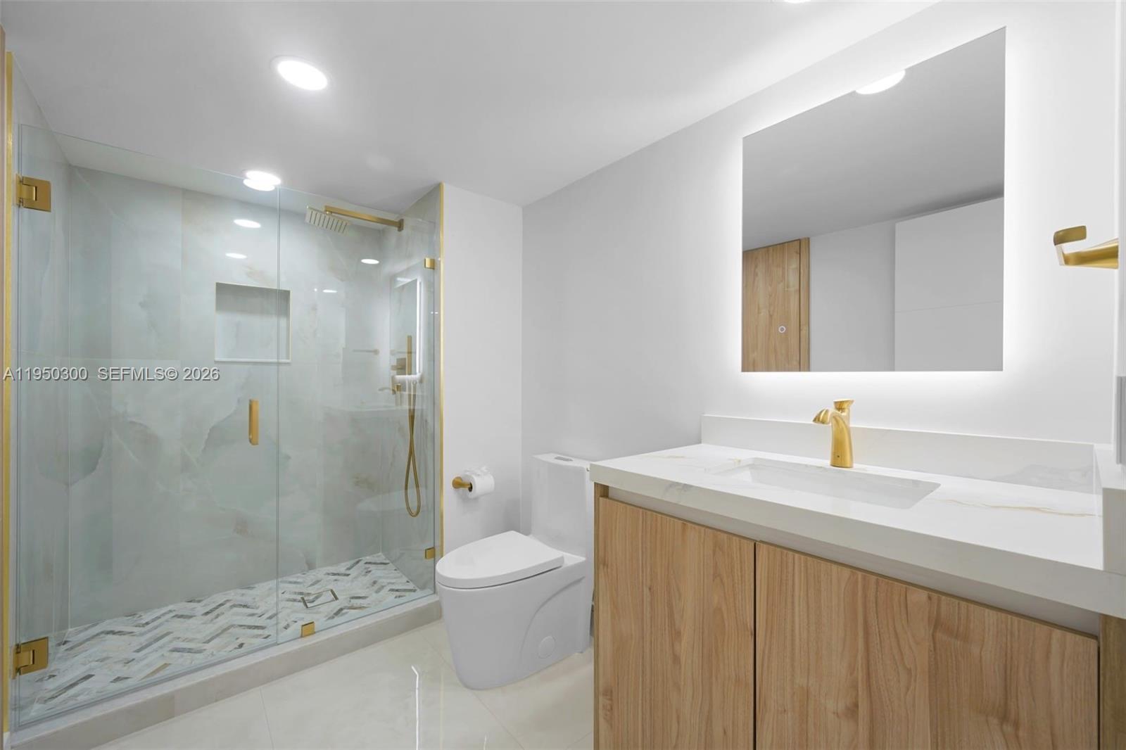 2200 S Ocean Ln #2204, Fort Lauderdale FL 33316