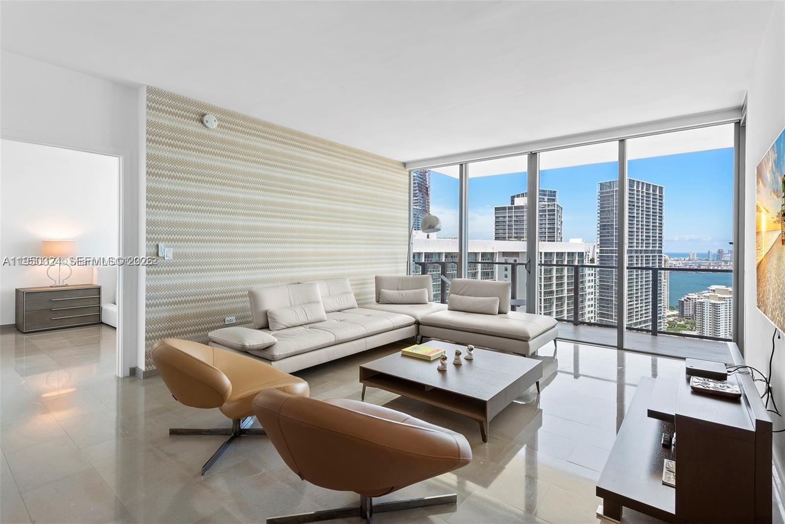 68 SE 6th St #3703, Miami FL 33131