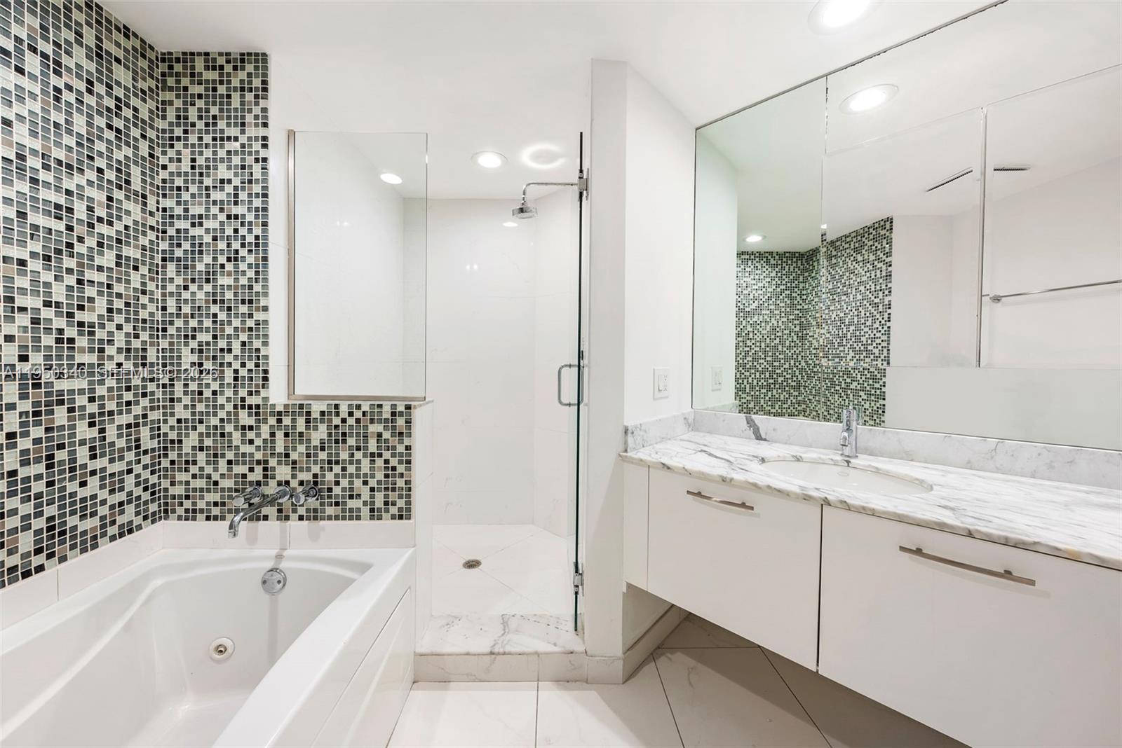 500 Brickell Ave #2901, Miami FL 33131