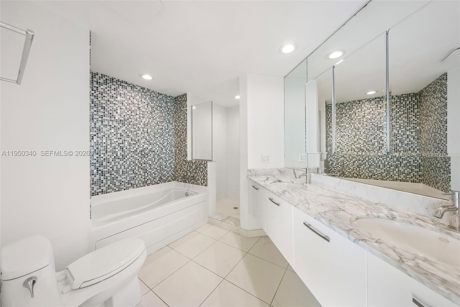 500 Brickell Ave #2901, Miami FL 33131