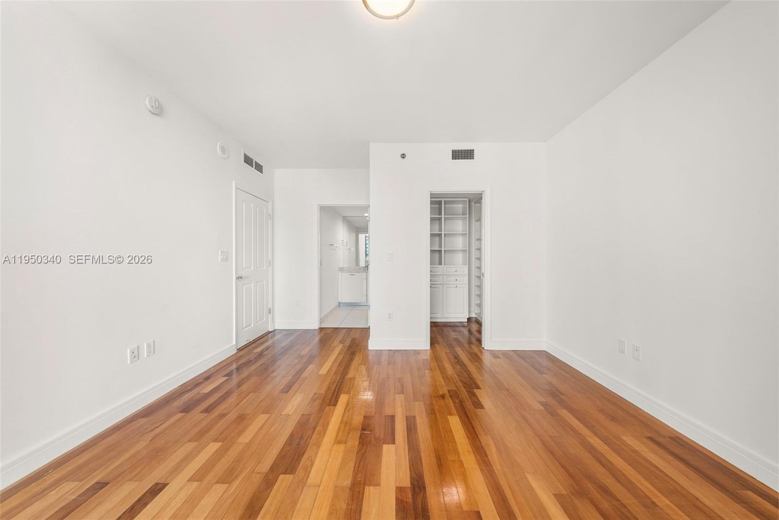 500 Brickell Ave #2901, Miami FL 33131