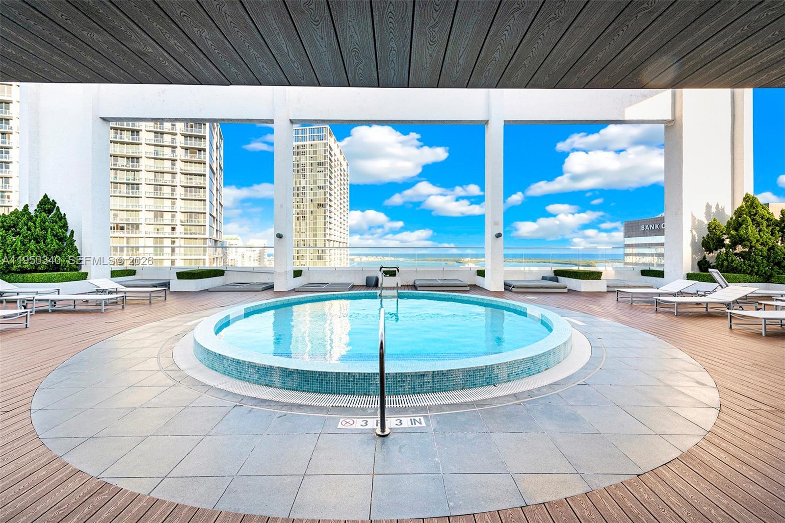 500 Brickell Ave #2901, Miami FL 33131