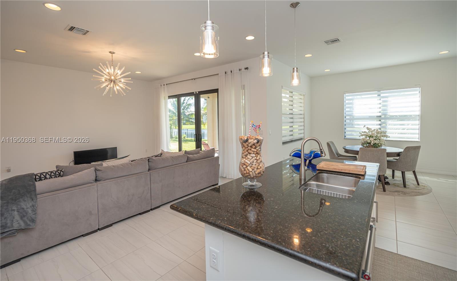 11824 SW 13th Ct, Pembroke Pines FL 33025