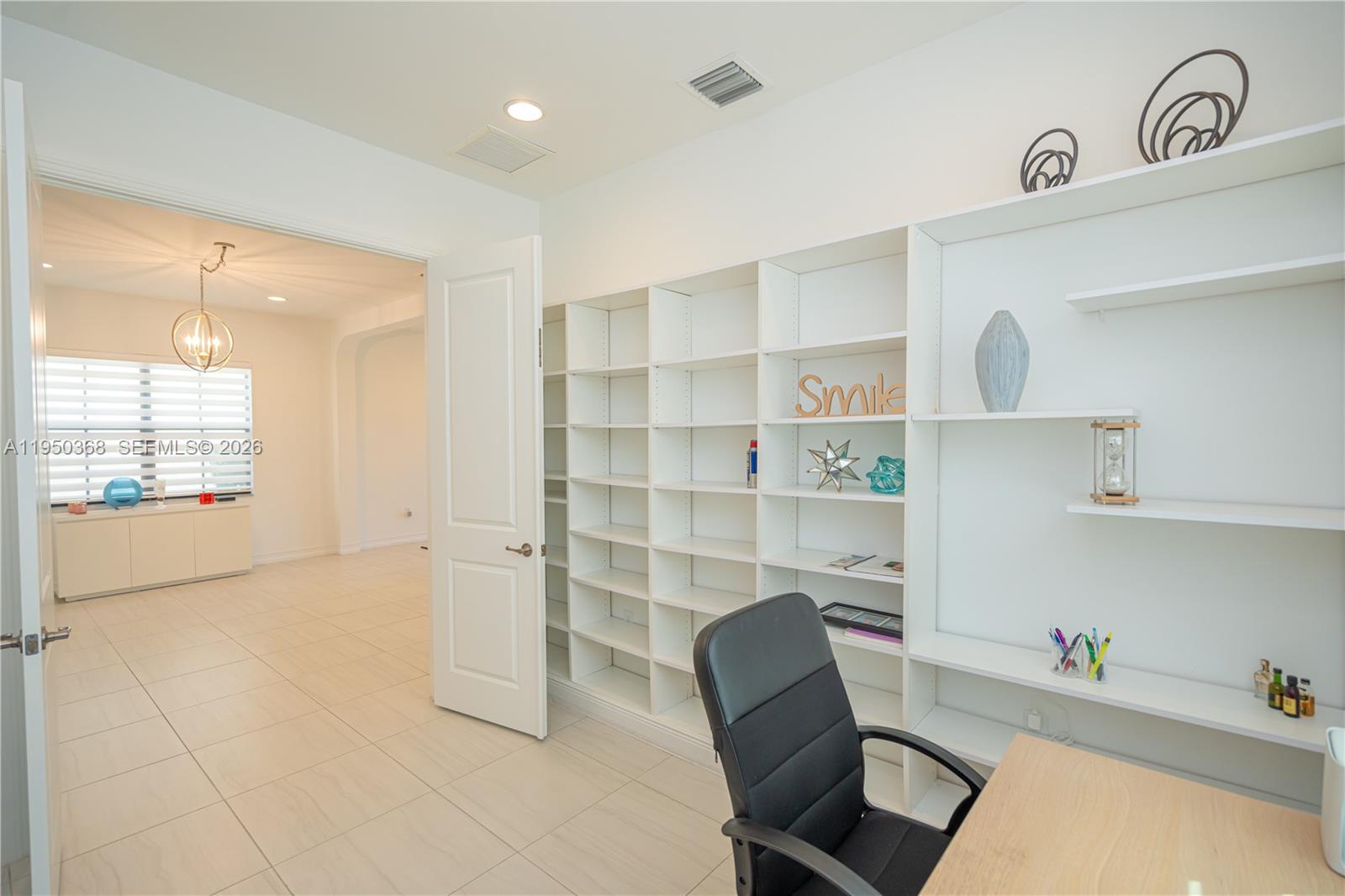 11824 SW 13th Ct, Pembroke Pines FL 33025