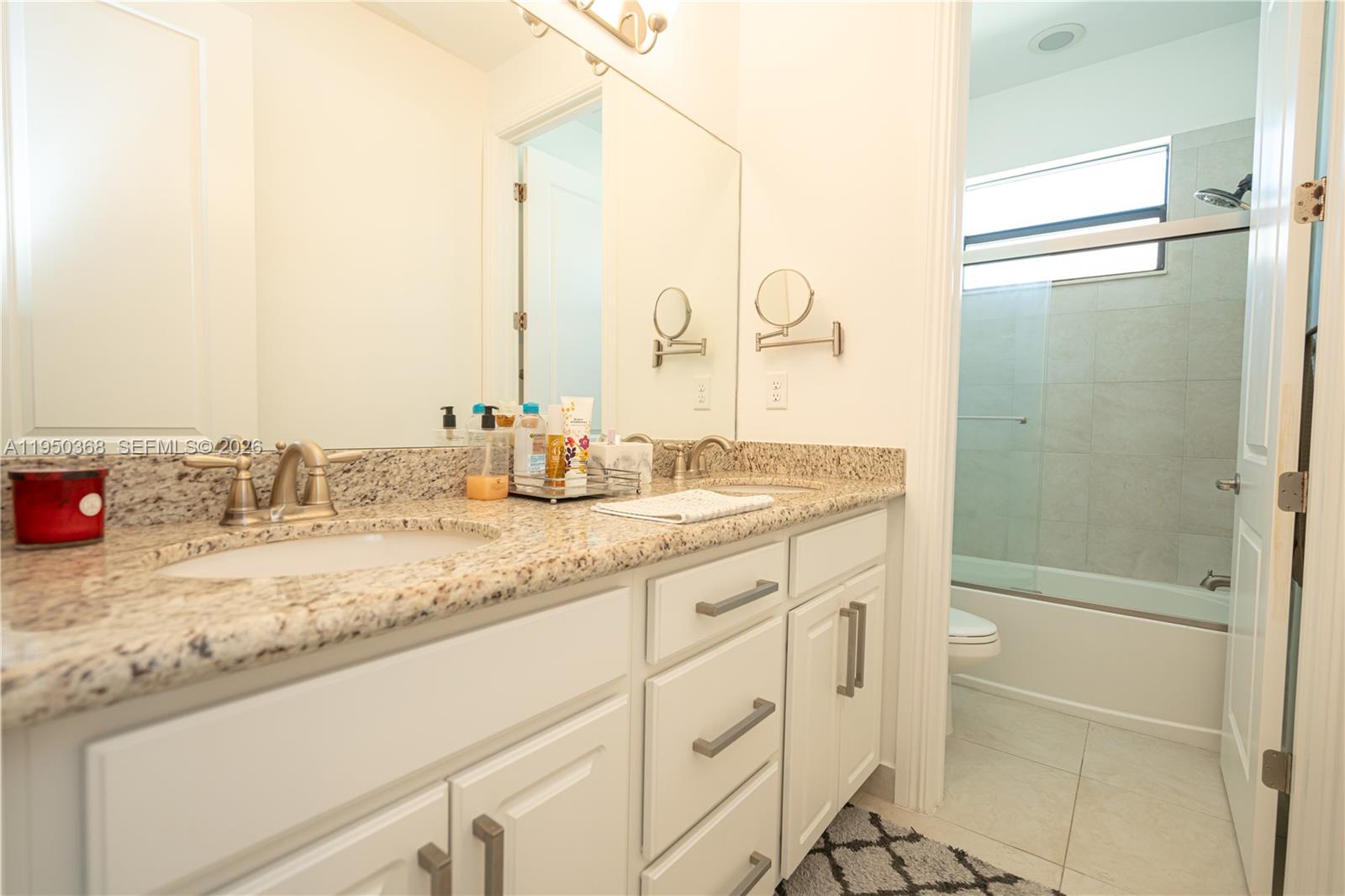 11824 SW 13th Ct, Pembroke Pines FL 33025