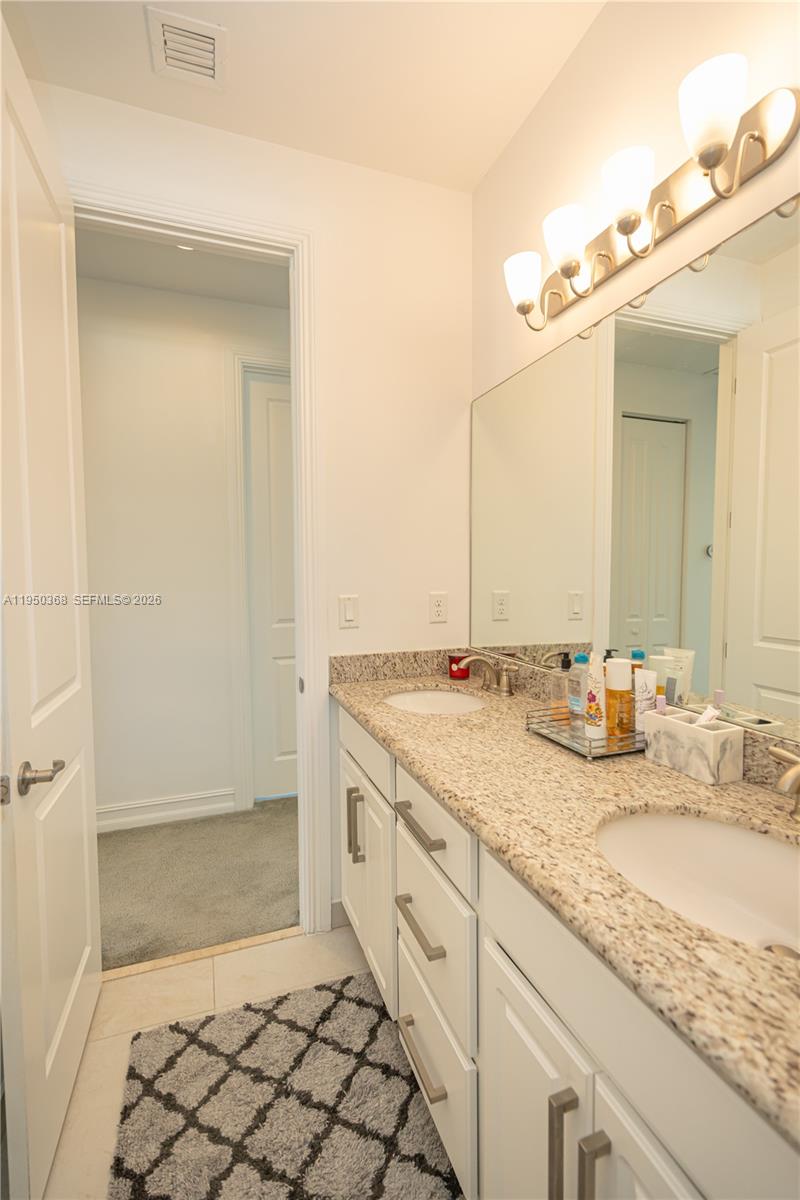 11824 SW 13th Ct, Pembroke Pines FL 33025