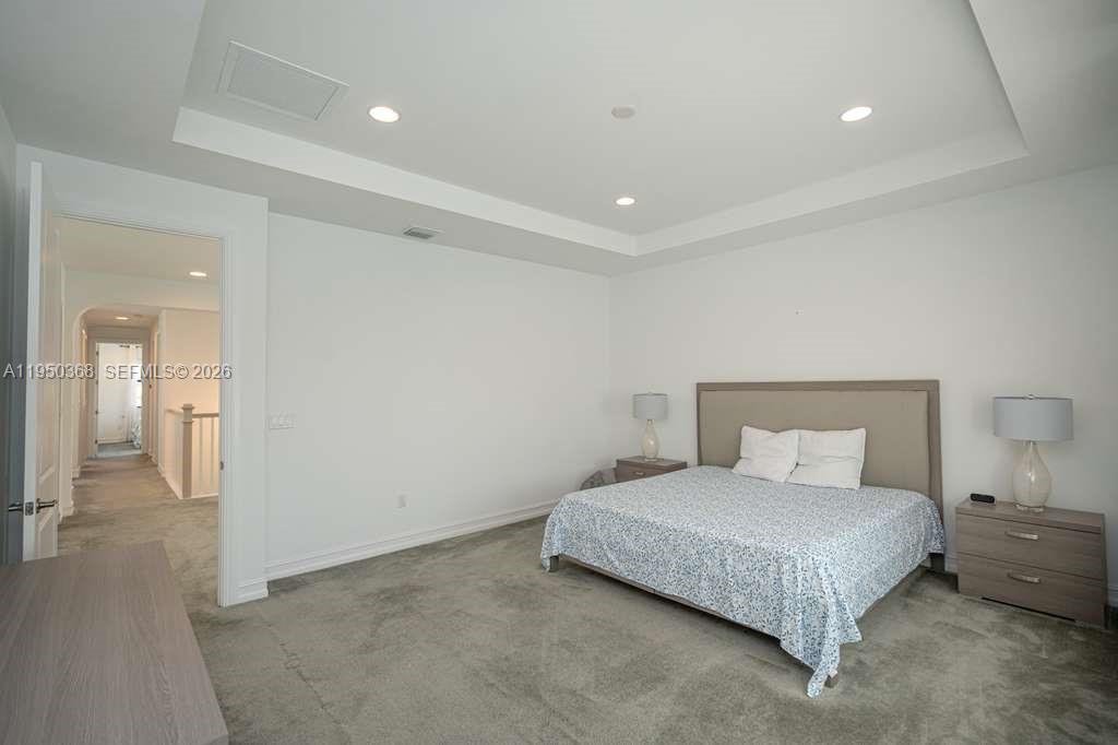 11824 SW 13th Ct, Pembroke Pines FL 33025