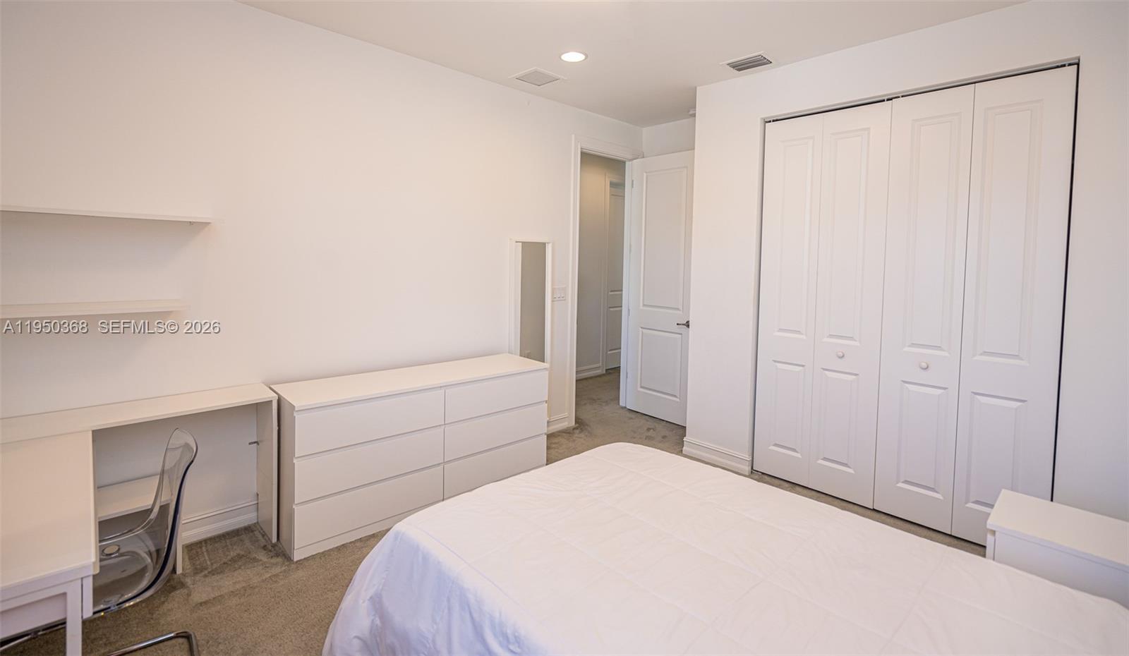 11824 SW 13th Ct, Pembroke Pines FL 33025