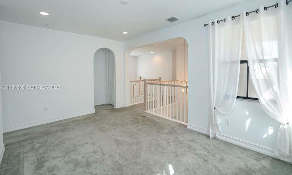 11824 SW 13th Ct, Pembroke Pines FL 33025