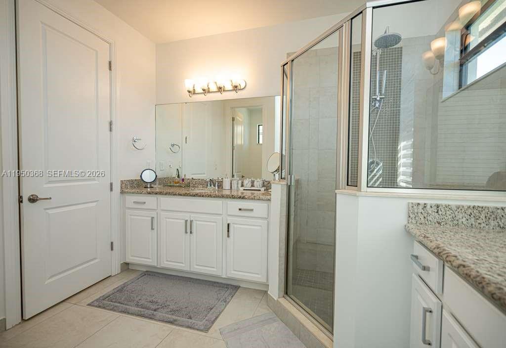 11824 SW 13th Ct, Pembroke Pines FL 33025